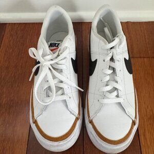 Nike Court - Kids Size 4
